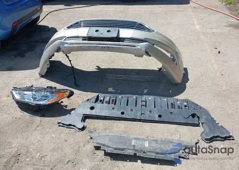 2018 Ford Fusion Hybrid S z USA, uszkodzony, nr VIN 3FA6P0UU2JR191558